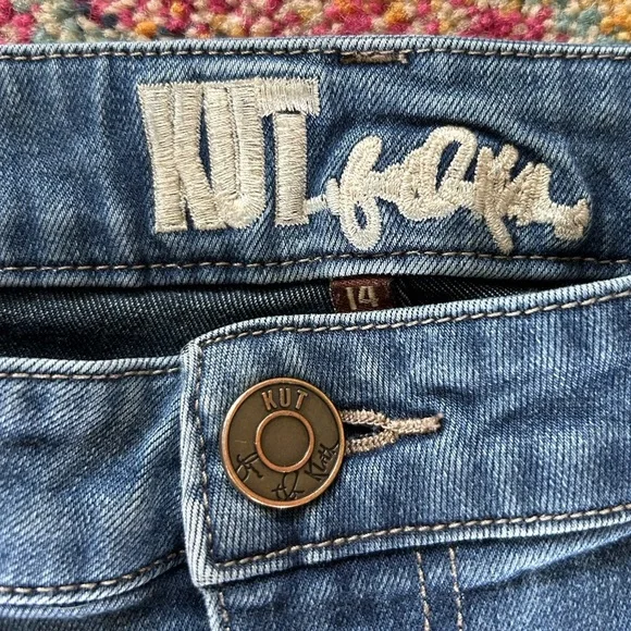 Kut from the Kloth | Women’s medium blue slightly distressed ankle jeans, sz 14 - Picture 13 of 16